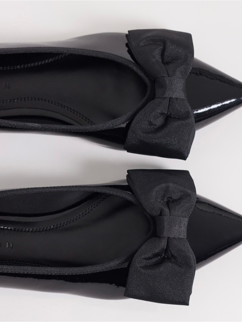 ASOS DESIGN Langston bow pointed ballet flats in black 9 Wide Like New